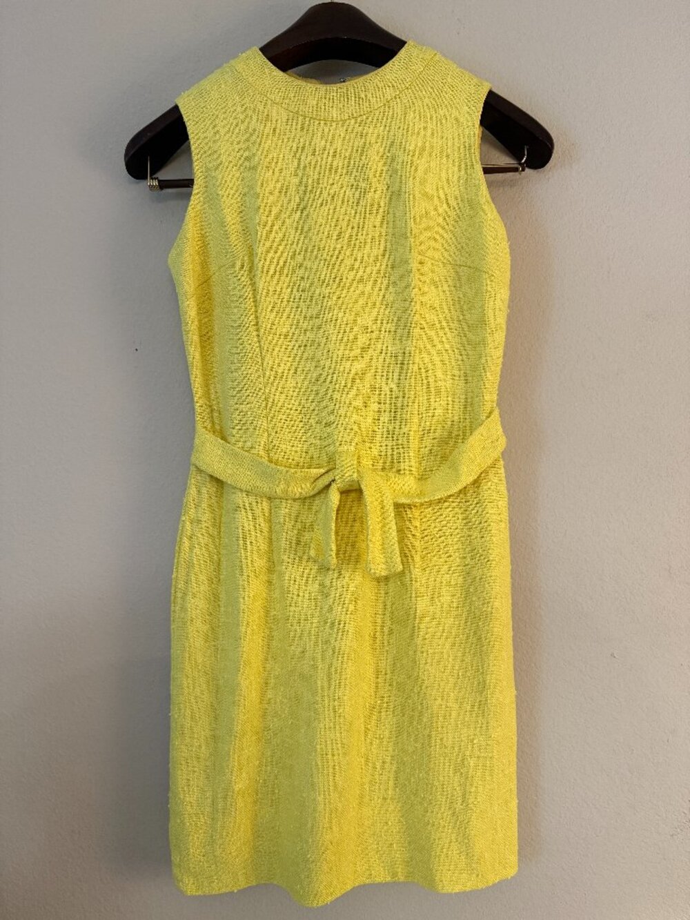 Vintage 60s Bright Yellow Sleeveless Shift Sheath Linen Burlap Dress Small